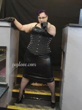 Giselle Leather Domina 2